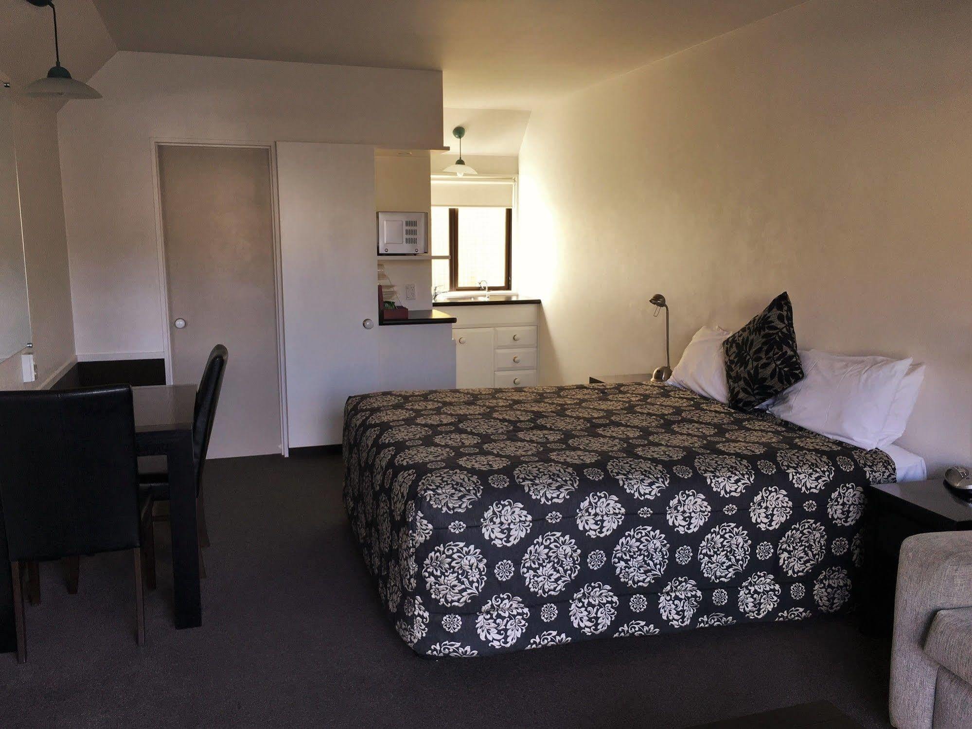 Cable Court Motel Dunedin Exterior photo