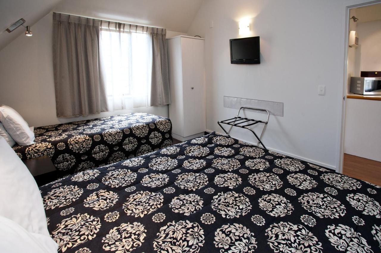 Cable Court Motel Dunedin Exterior photo